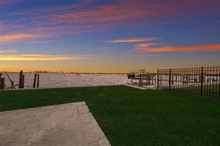 Image No.3-3 Bed Property for sale