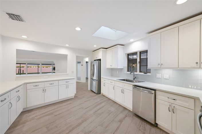 Image No.44-3 Bed Property for sale