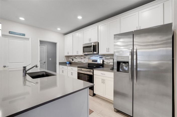 Image No.40-5 Bed Property for sale