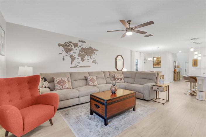 Image No.6-5 Bed Property for sale