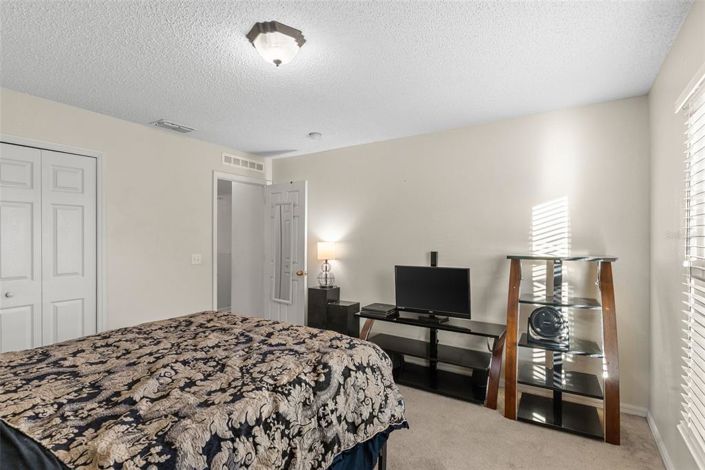 Image No.26-4 Bed Property for sale