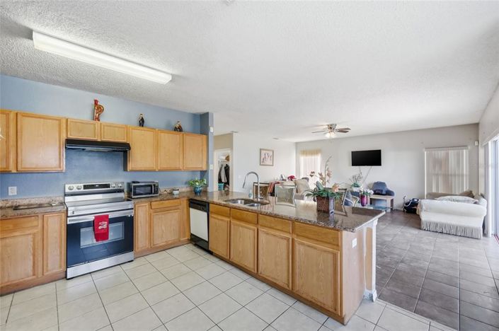 Image No.11-Propriété de 4 chambres à vendre à Kissimmee