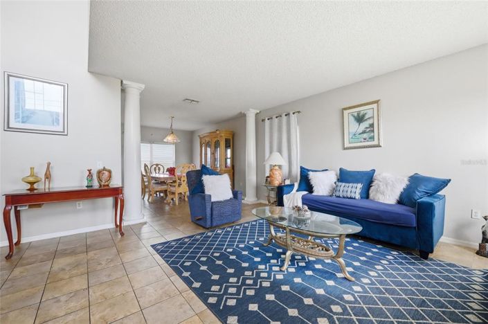 Image No.5-Propriété de 4 chambres à vendre à Kissimmee