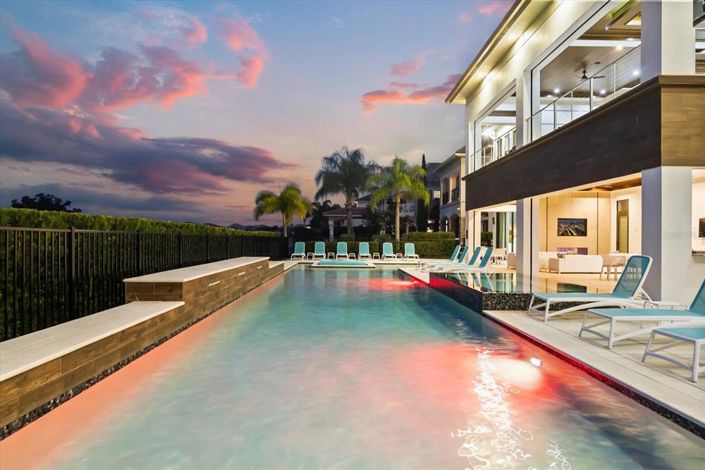 Image No.11-12 Bed Property for sale