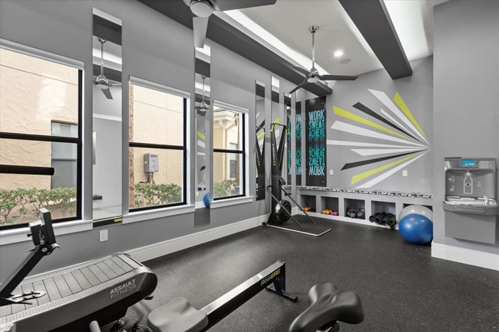 Image No.37-12 Bed Property for sale