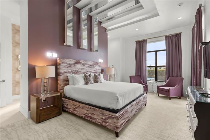 Image No.40-12 Bed Property for sale