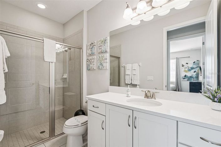 Image No.28-8 Bed Property for sale