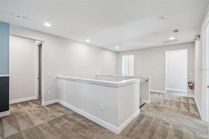 Image No.34-8 Bed Property for sale