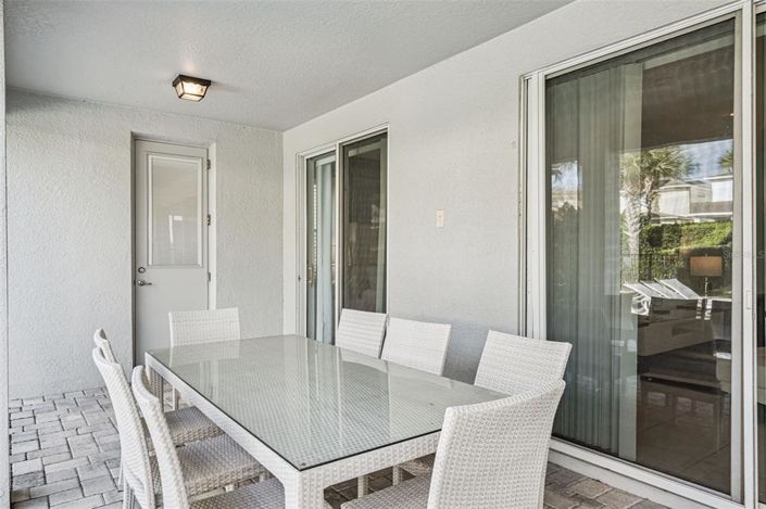 Image No.44-8 Bed Property for sale