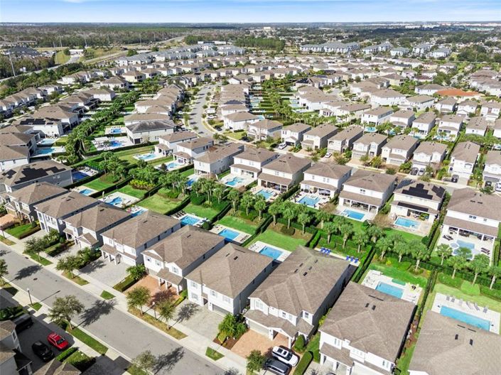 Image No.58-8 Bed Property for sale