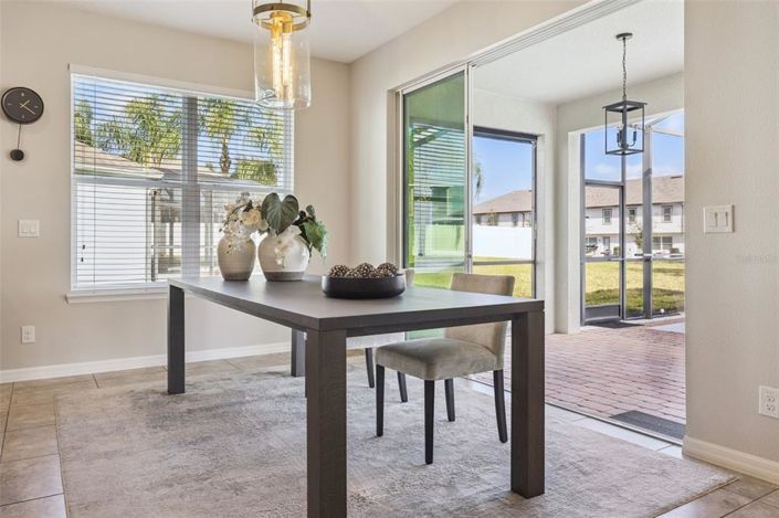 Image No.12-7 Bed Property for sale