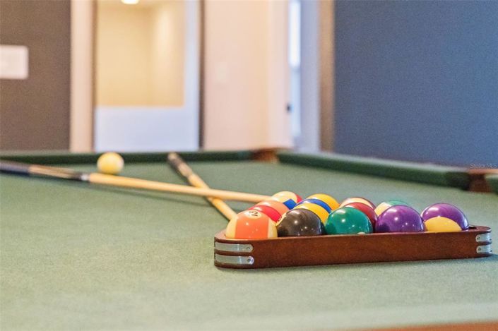 Image No.17-7 Bed Property for sale