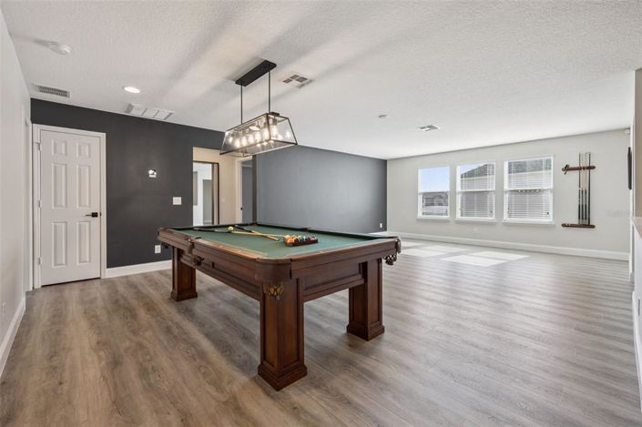 Image No.18-7 Bed Property for sale