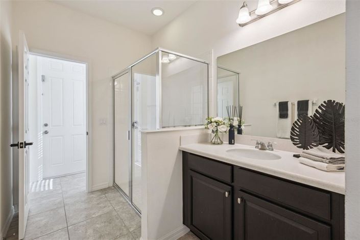 Image No.29-7 Bed Property for sale