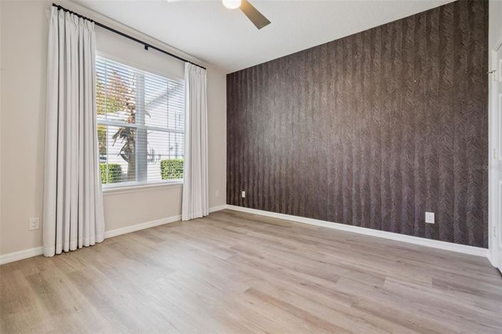 Image No.30-7 Bed Property for sale