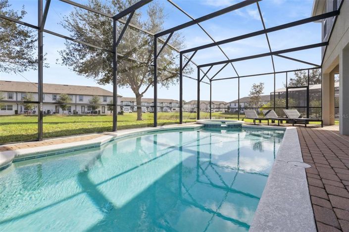 Image No.39-7 Bed Property for sale