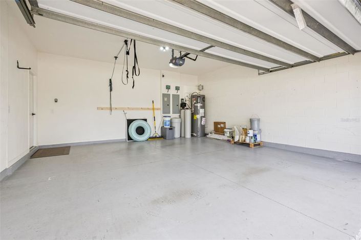 Image No.40-7 Bed Property for sale