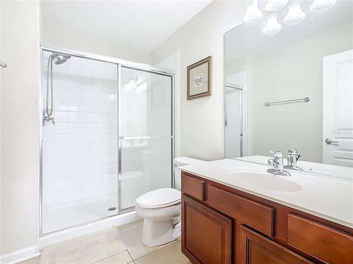 Image No.25-6 Bed Property for sale