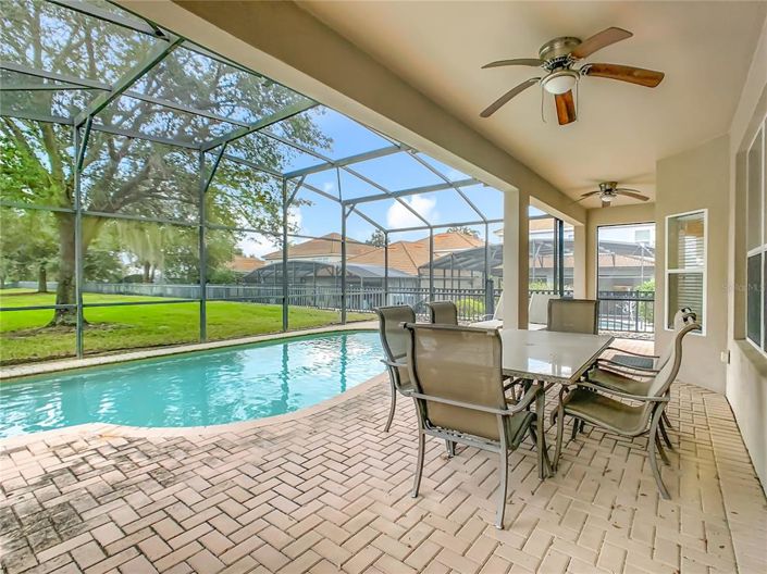 Image No.58-6 Bed Property for sale