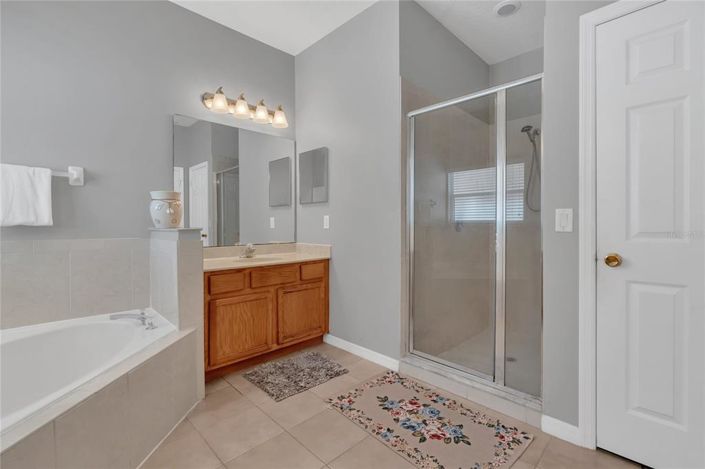 Image No.24-3 Bed Property for sale