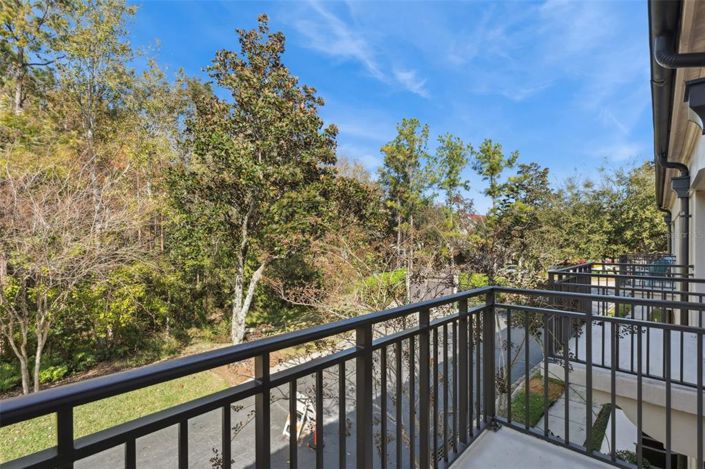 Image No.28-2 Bed Property for sale