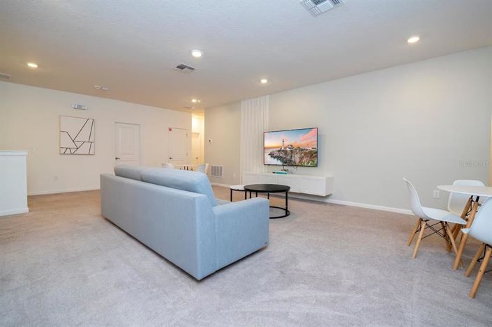 Image No.15-15 Bed Property for sale