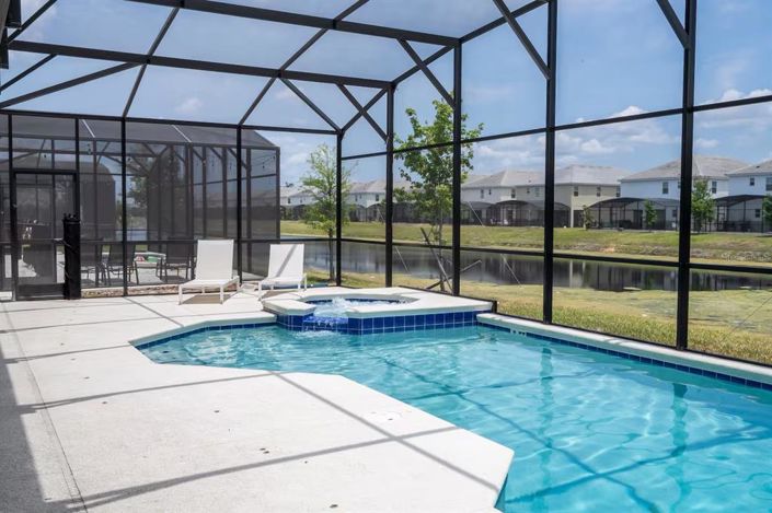 Image No.23-15 Bed Property for sale