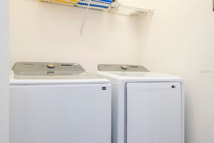 Image No.39-15 Bed Property for sale