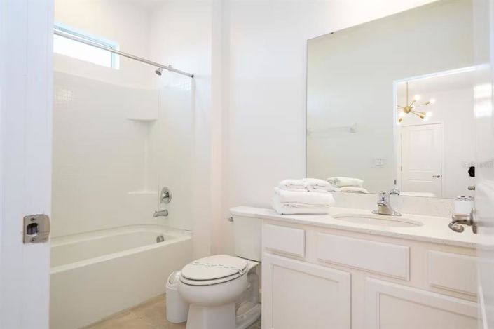 Image No.46-15 Bed Property for sale