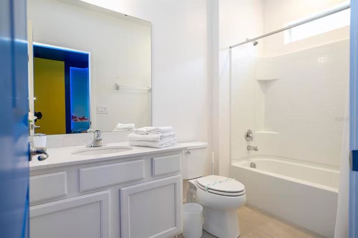 Image No.47-15 Bed Property for sale