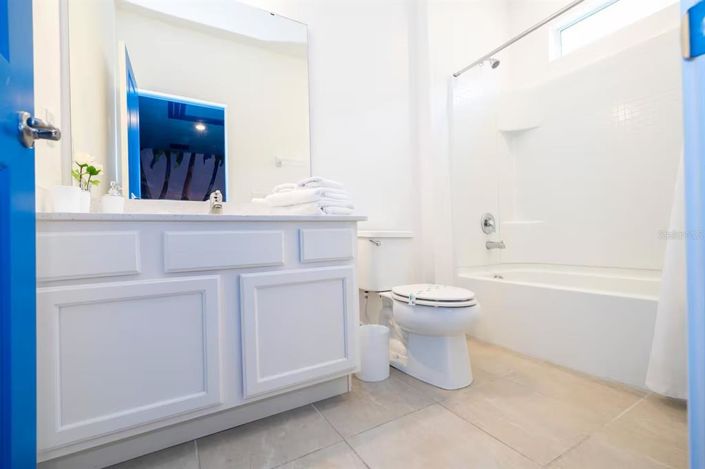 Image No.48-15 Bed Property for sale