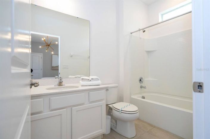 Image No.50-15 Bed Property for sale