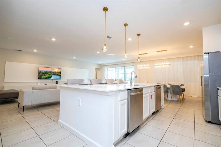 Image No.57-15 Bed Property for sale