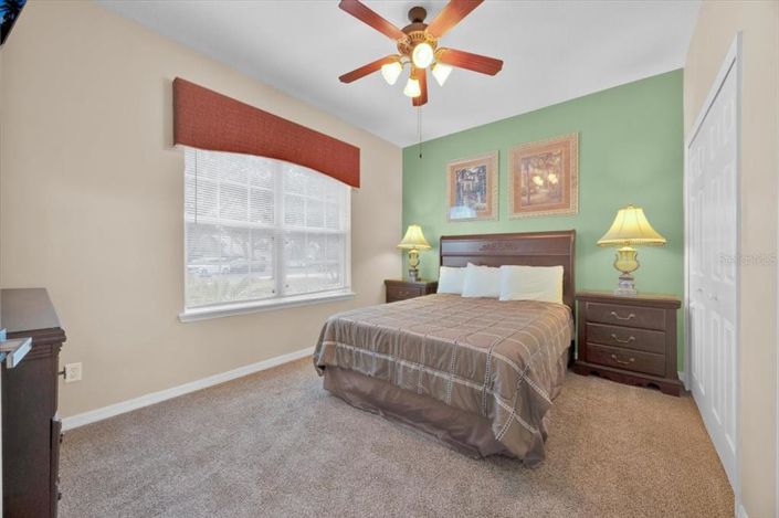 Image No.17-7 Bed Property for sale