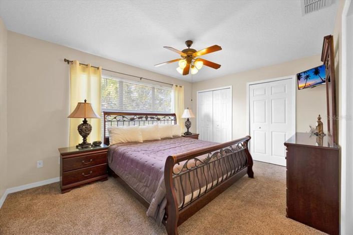 Image No.26-7 Bed Property for sale