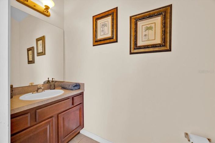 Image No.37-7 Bed Property for sale