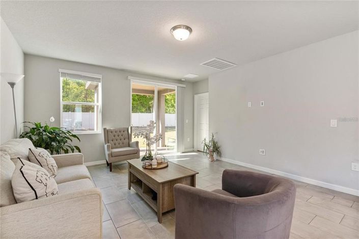 Image No.7-4 Bed Property for sale