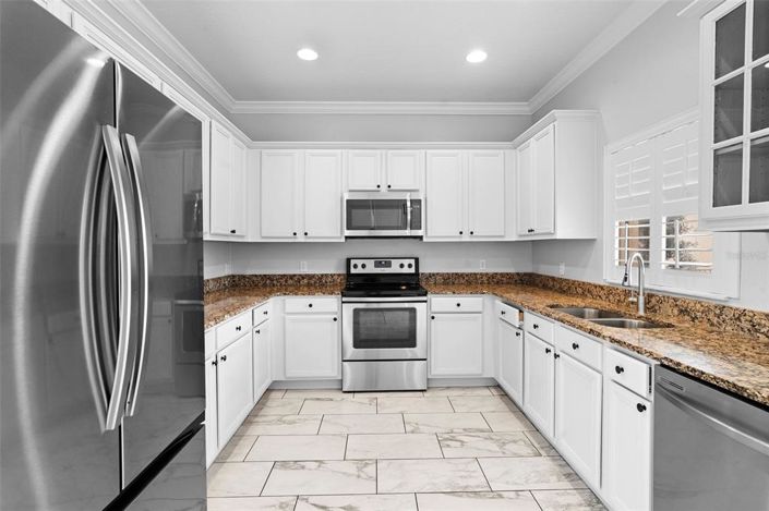 Image No.10-4 Bed Property for sale