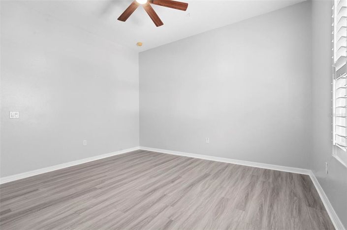 Image No.35-4 Bed Property for sale