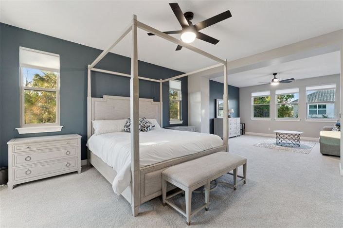 Image No.14-6 Bed Property for sale