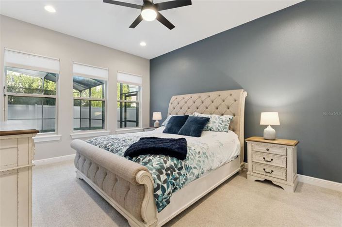 Image No.21-6 Bed Property for sale