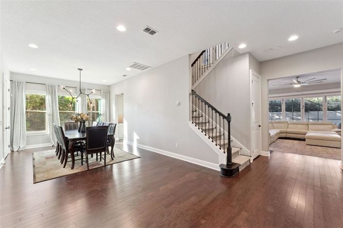 Image No.6-6 Bed Property for sale