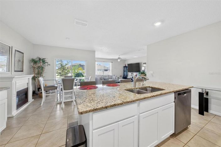 Image No.6-Propriété de 4 chambres à vendre à Haines City