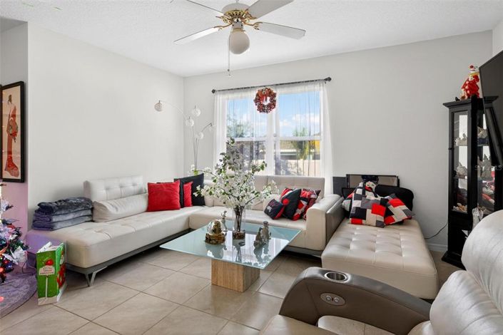 Image No.8-Propriété de 4 chambres à vendre à Haines City