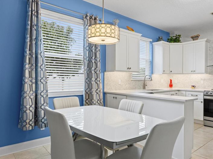 Image No.18-4 Bed Property for sale