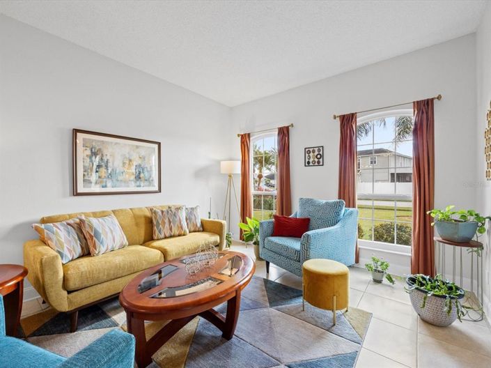 Image No.8-4 Bed Property for sale