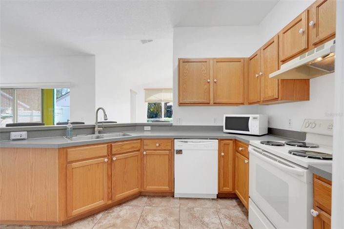 Image No.16-3 Bed Property for sale