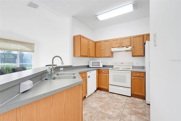 Image No.17-3 Bed Property for sale