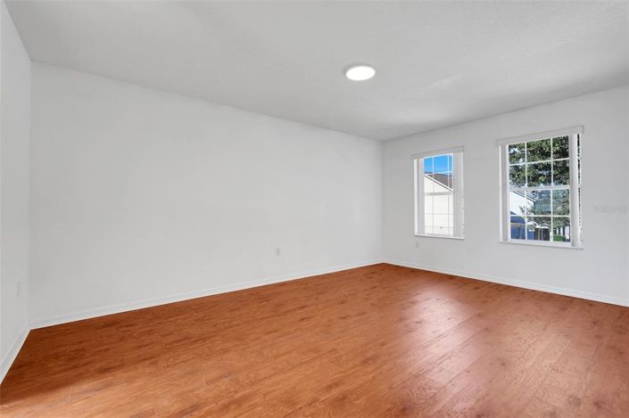 Image No.22-3 Bed Property for sale