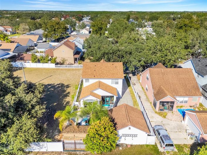 Image No.40-3 Bed Property for sale